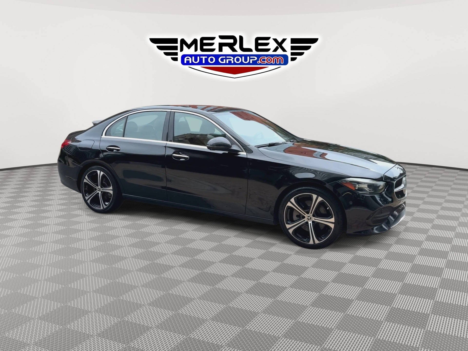 Used 2023 Mercedes-Benz C 300 Sedan image 2
