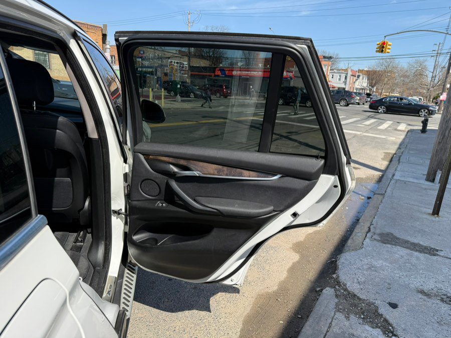 Used 2016 BMW X5 xDrive35i AWD/4WD image 21