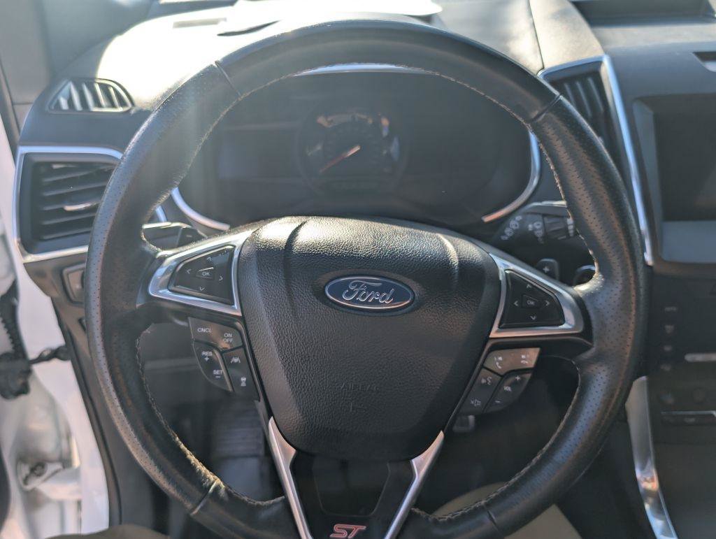 Used 2020 Ford Edge ST w/ Equipment Group 401A AWD/4WD image 26