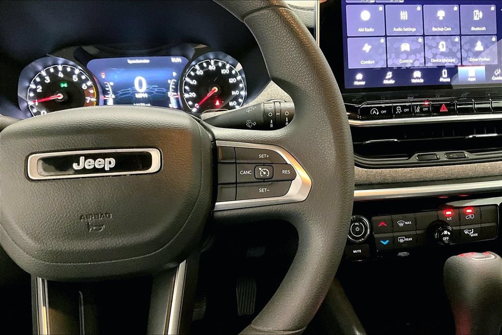 Used 2023 Jeep Compass Sport AWD/4WD image 12