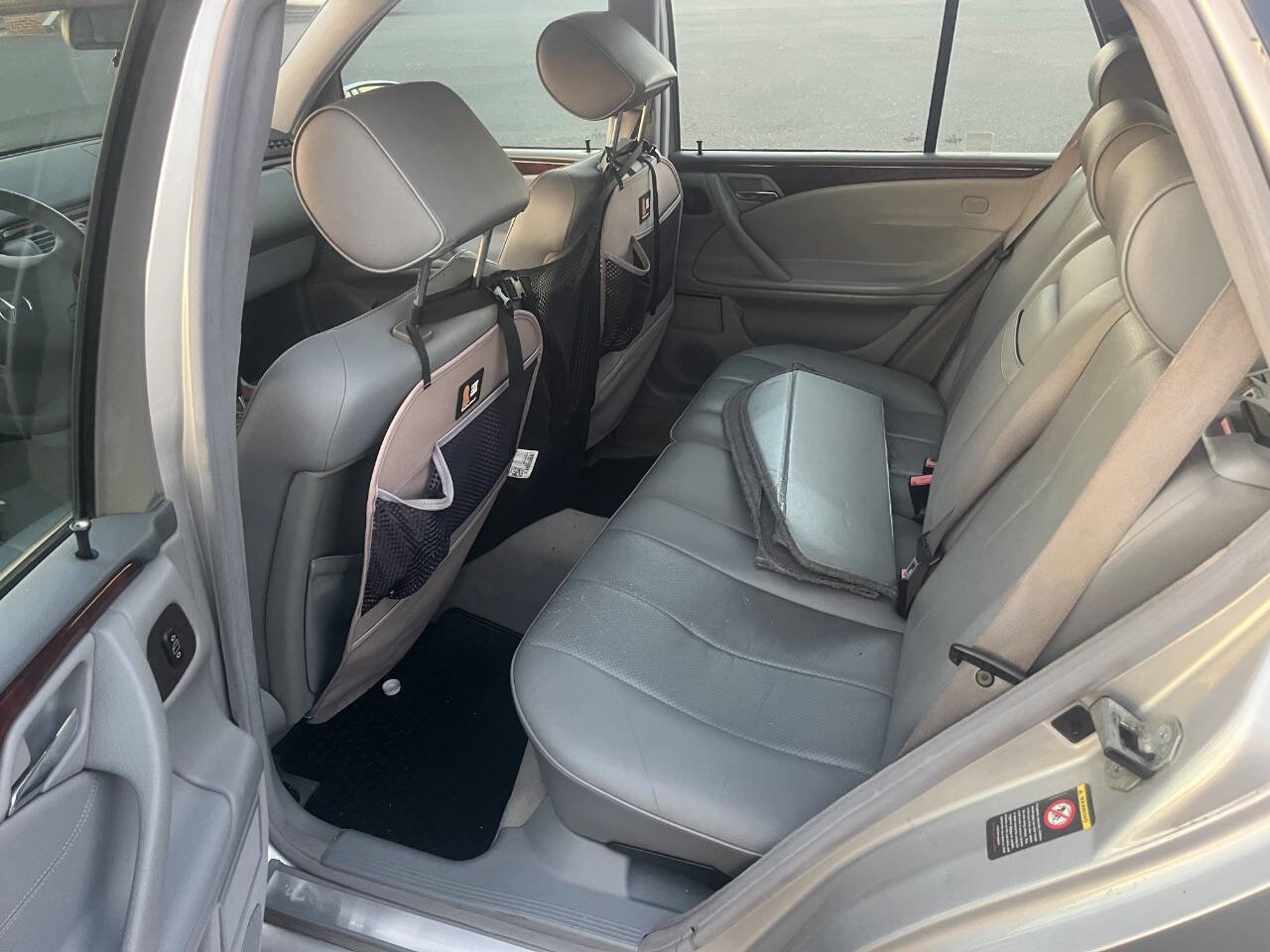 Used 2001 Mercedes-Benz E 320 E 320 4MATIC AWD 4dr Wagon image 9