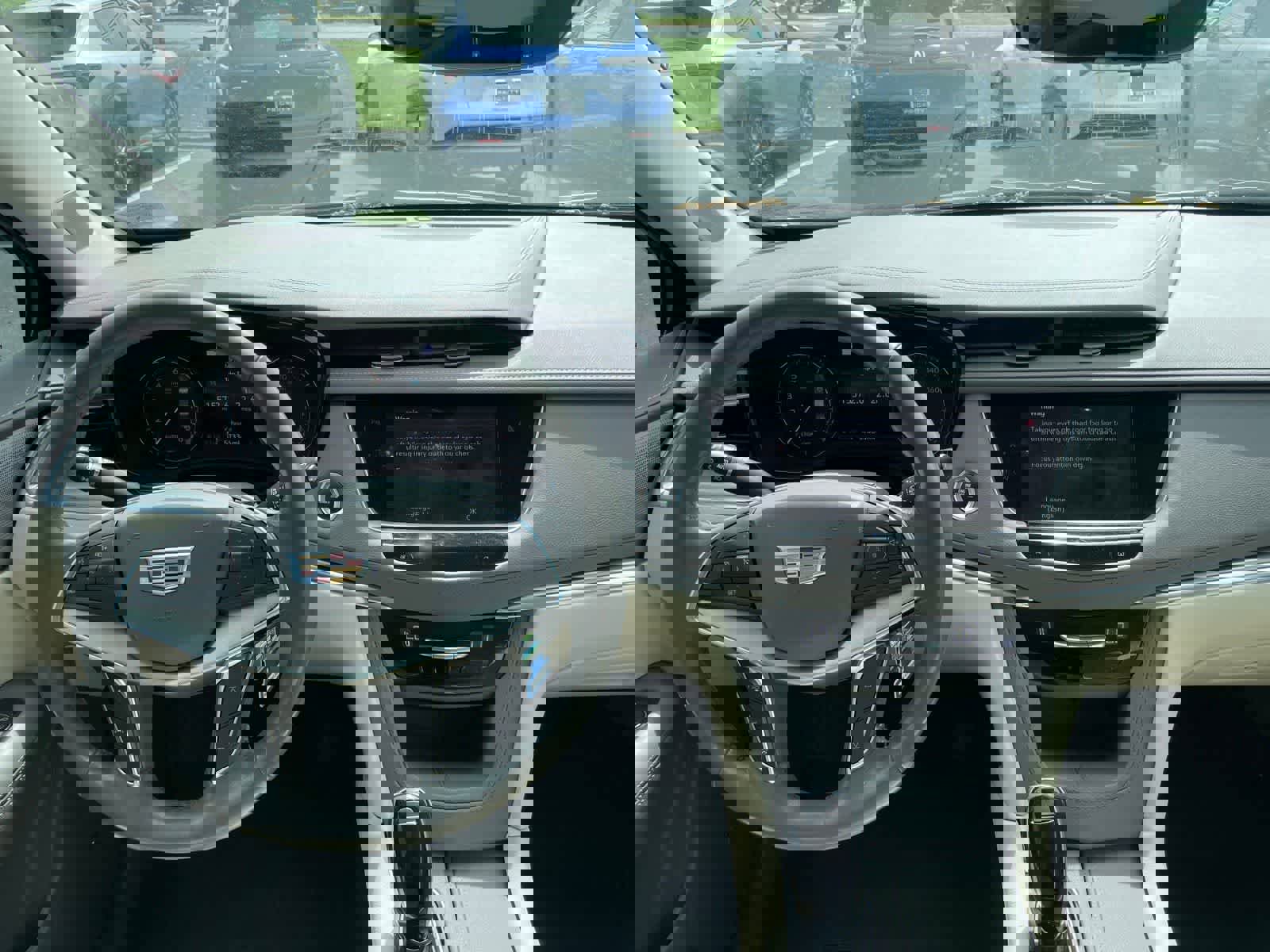 Used 2022 Cadillac XT5 Premium Luxury w/ Technology Package image 9