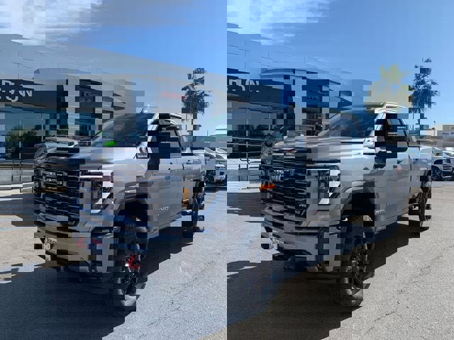 New 2025 GMC Sierra 2500 AT4 w/ AT4 Preferred Package image 2
