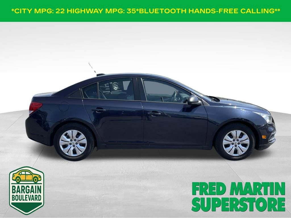 Used 2015 Chevrolet Cruze LS FWD image 1