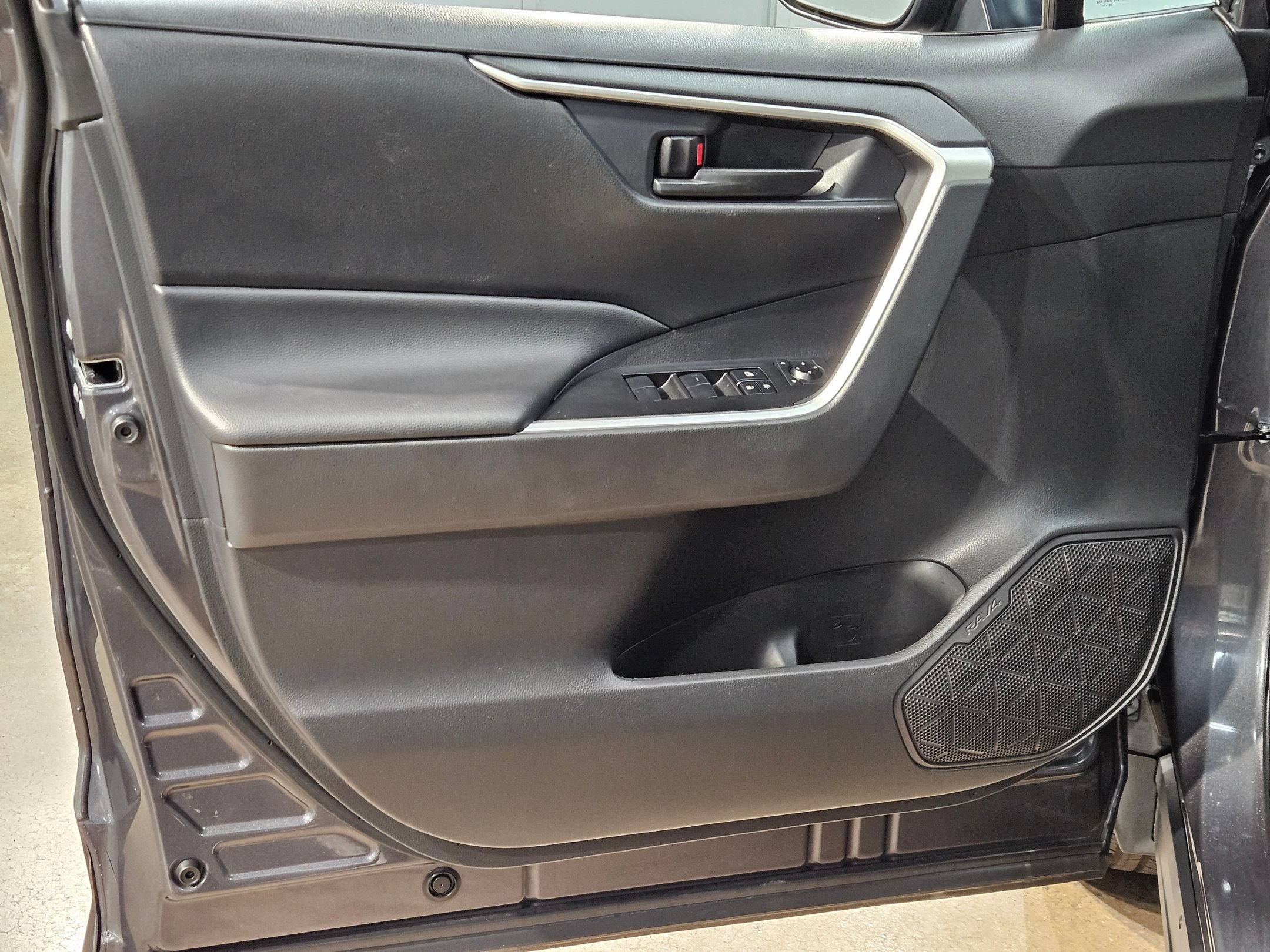 Certified 2024 Toyota RAV4 LE AWD/4WD image 20