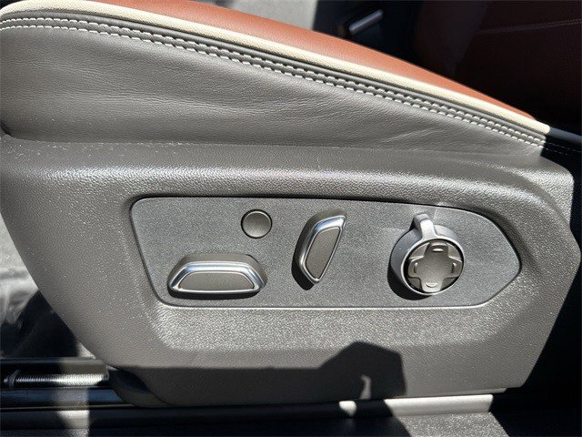 New 2026 GMC Sierra 2500 Denali Ultimate w/ Max Trailering Package image 12