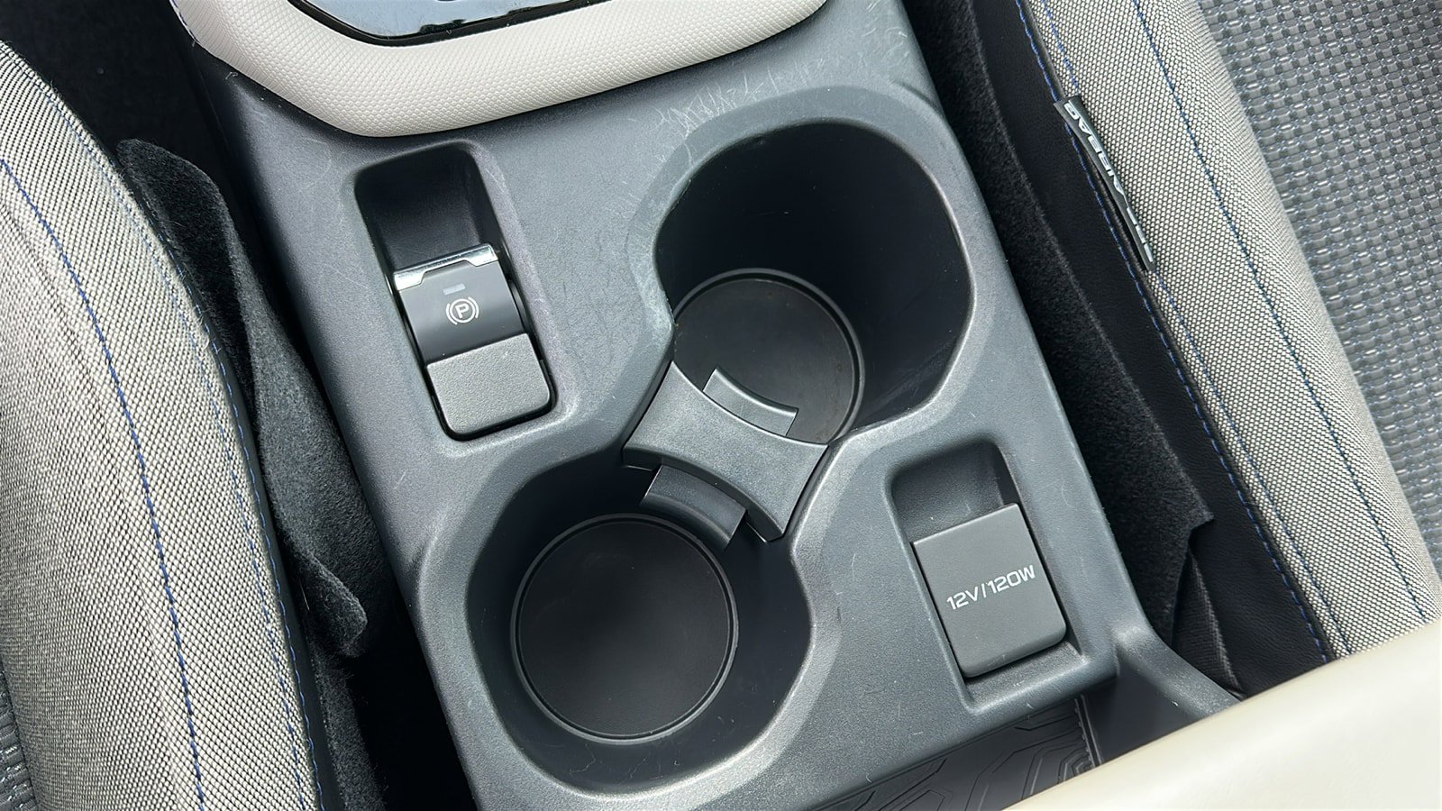 Used 2025 Subaru Forester Premium image 19
