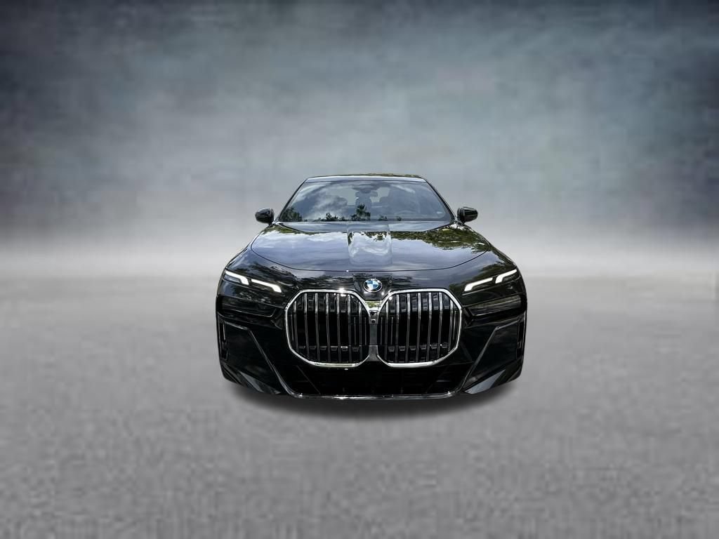 Used 2025 BMW 740i xDrive AWD/4WD video 2