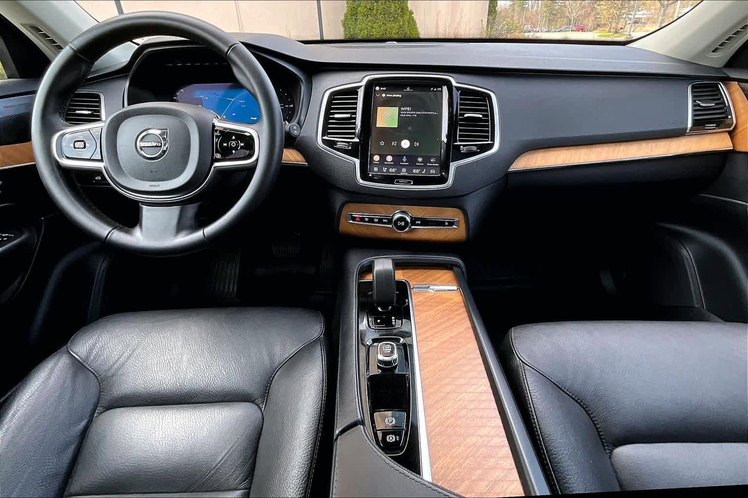 Used 2024 Volvo XC90 T8 Plus w/ Protection Package AWD/4WD image 16