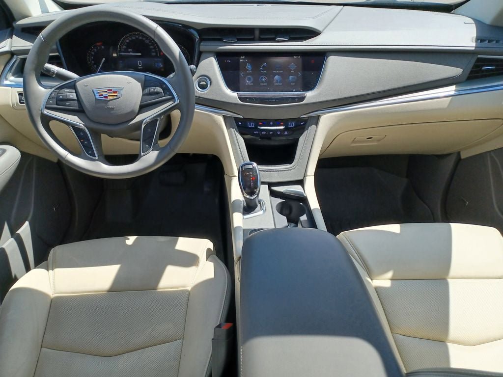 Used 2018 Cadillac XT5 Luxury w/ Driver Awareness Package FWD image 27