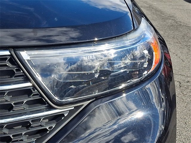 Used 2022 Ford Explorer XLT w/ Equipment Group 202A image 9