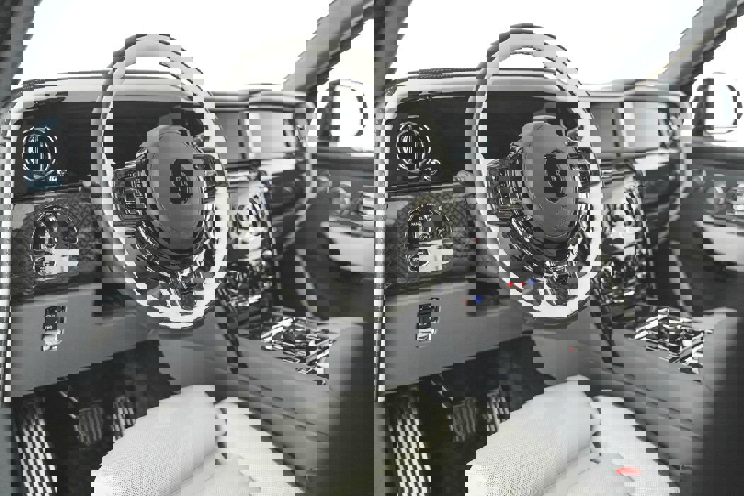 New 2025 Rolls-Royce Cullinan Black Badge image 8