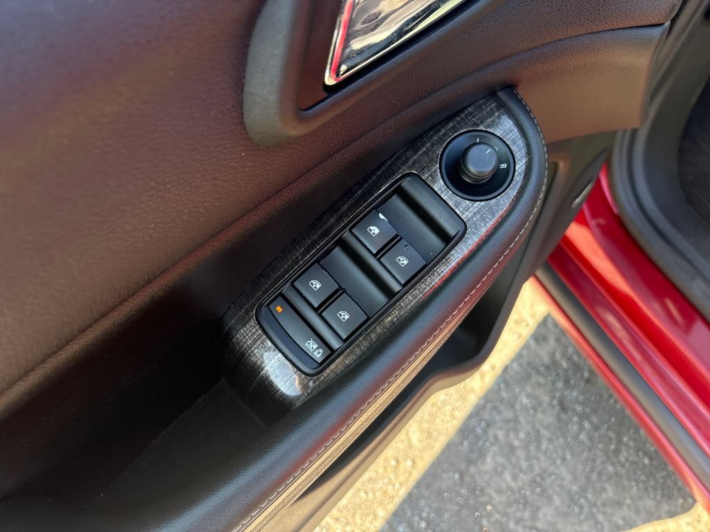 Used 2014 Chevrolet Malibu LT FWD image 11