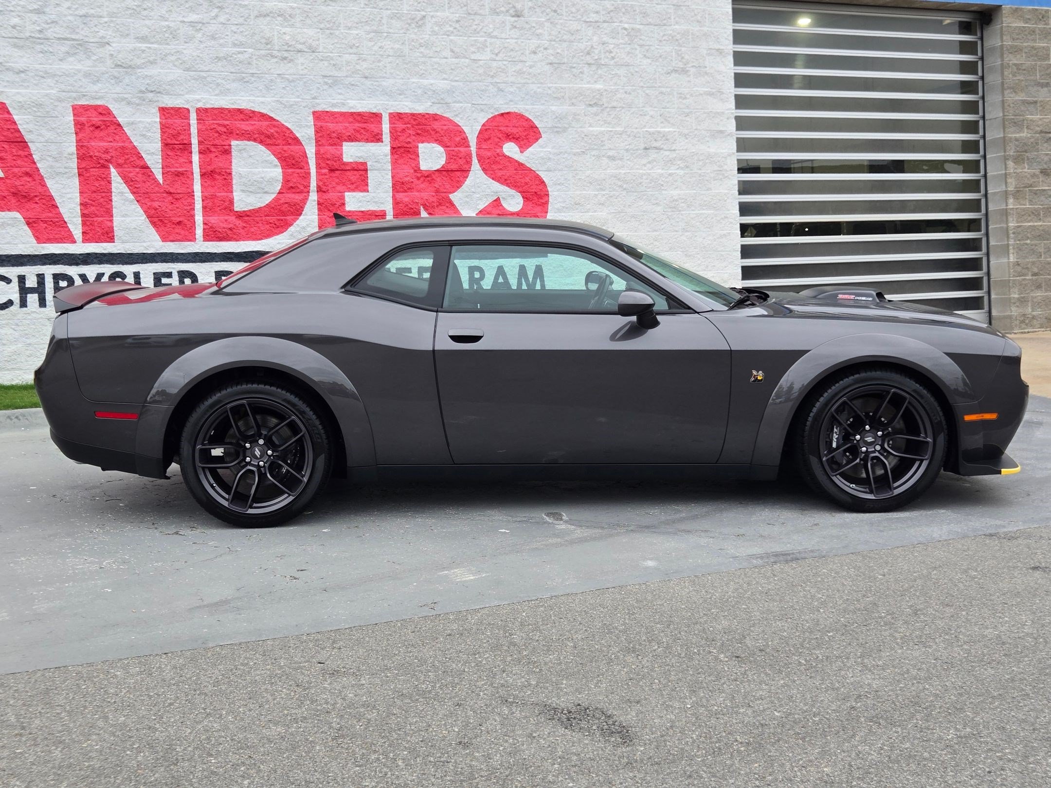 Used 2022 Dodge Challenger R/T Scat Pack RWD image 8