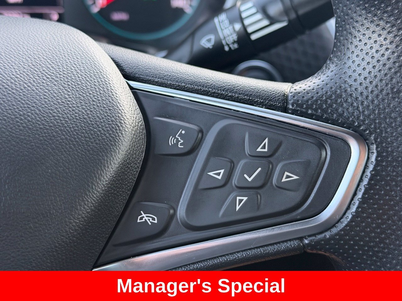 Used 2025 Chevrolet Malibu LT FWD image 17