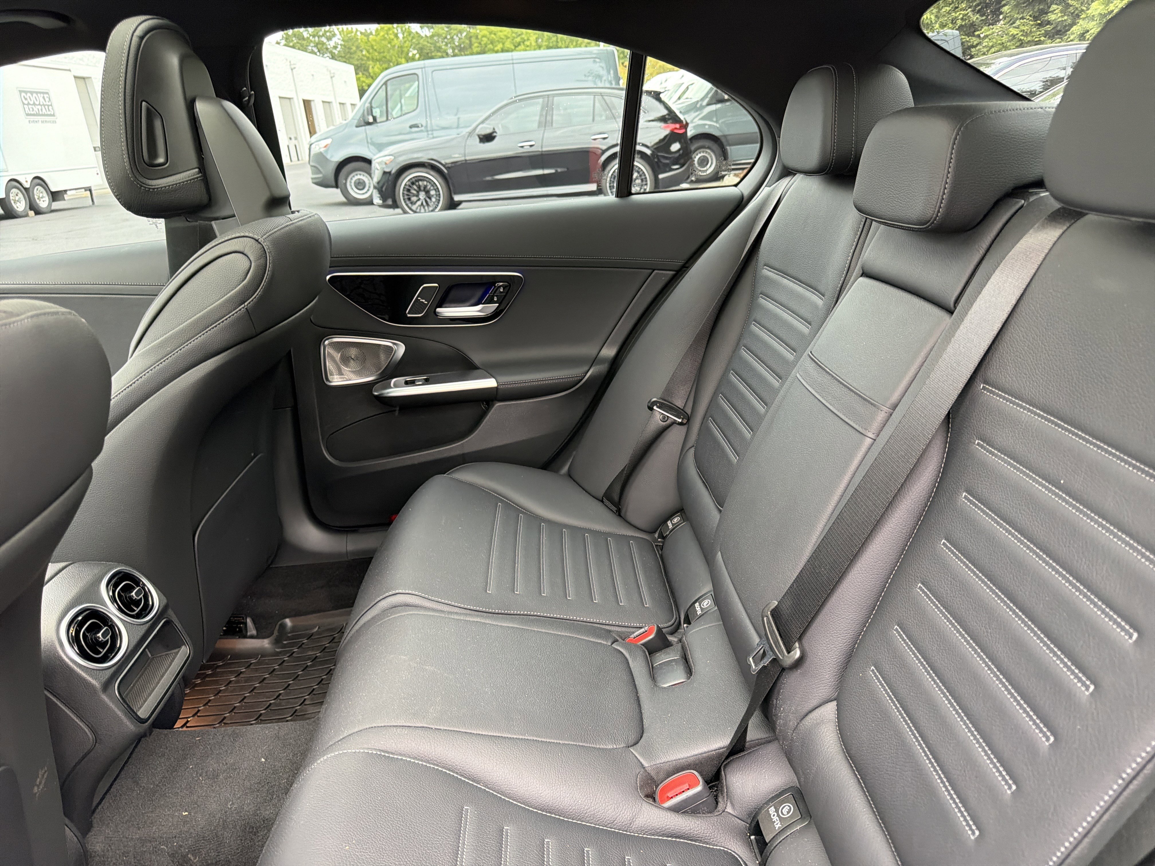 Used 2024 Mercedes-Benz C 300 4MATIC Sedan image 32