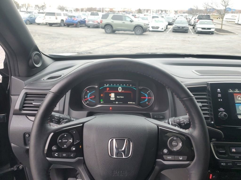 Used 2020 Honda Pilot Black Edition image 13