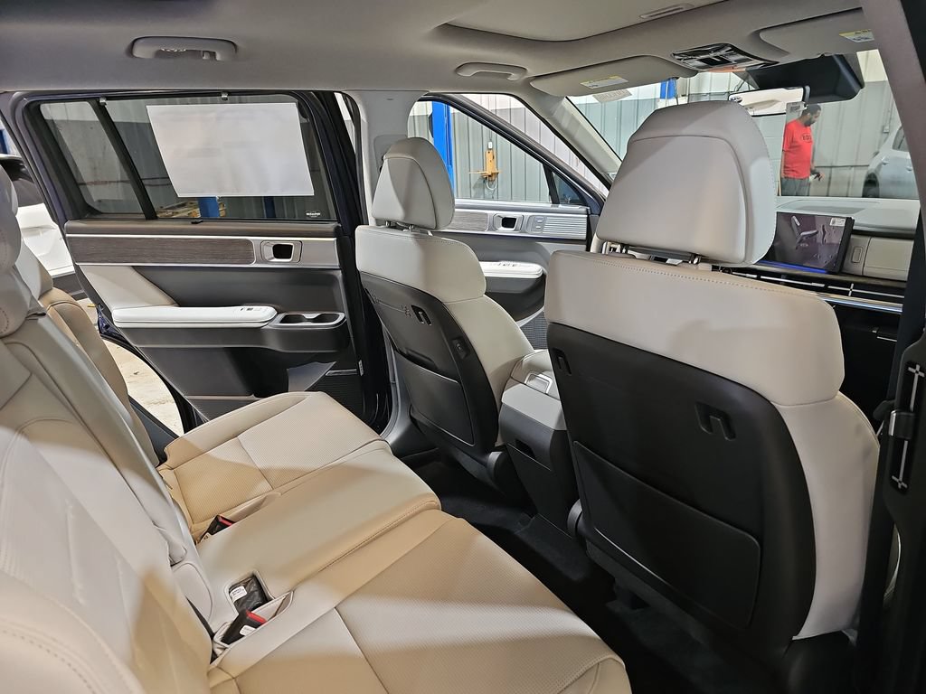 New 2026 Hyundai Santa Fe Limited FWD image 11