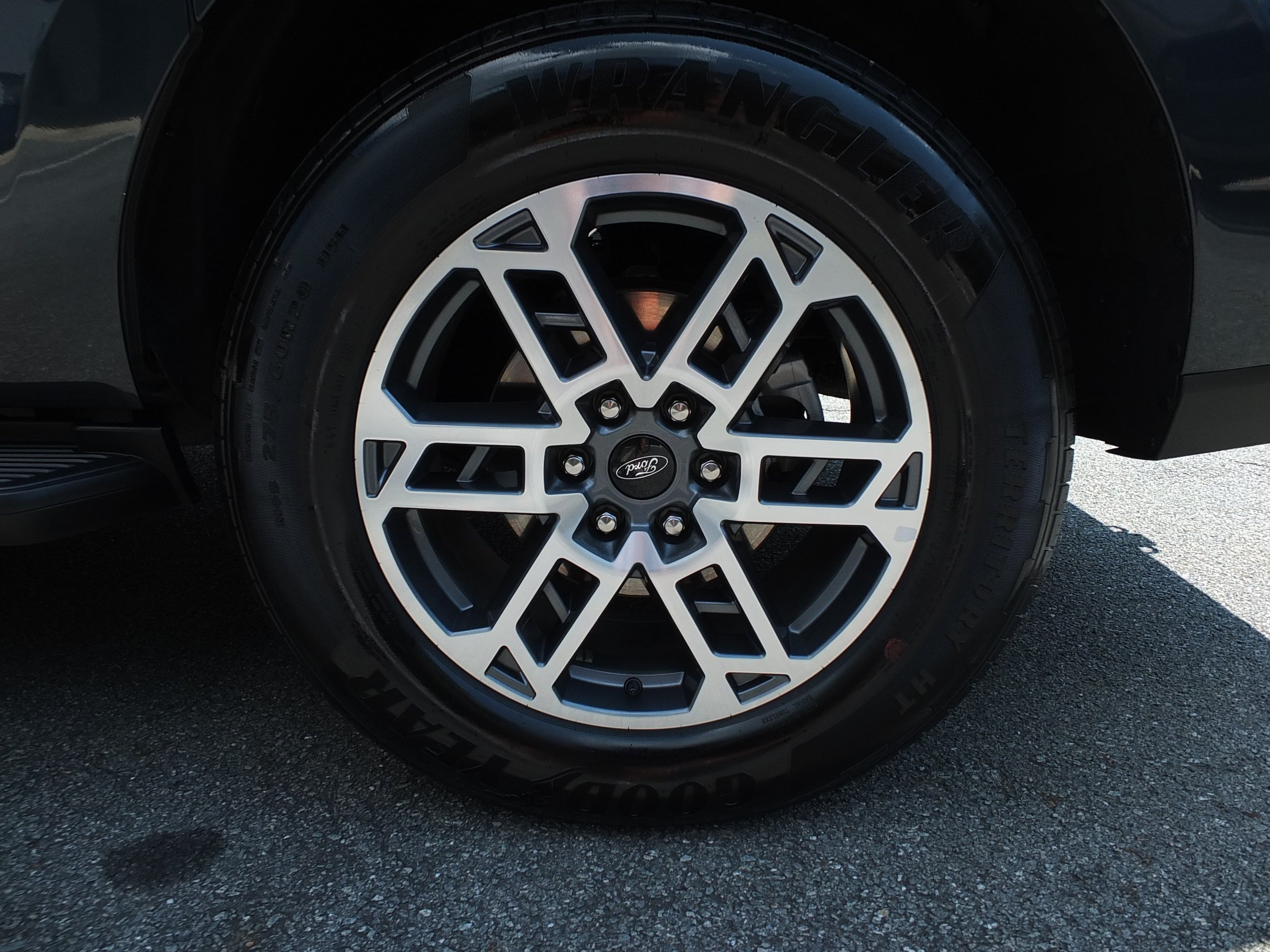 Used 2025 Ford Expedition Max Active RWD image 10