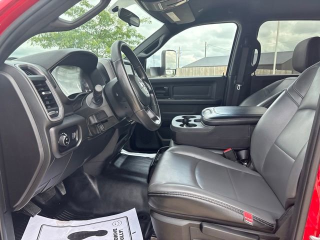Used 2022 RAM 2500 Tradesman w/ Chrome Appearance Group AWD/4WD image 2
