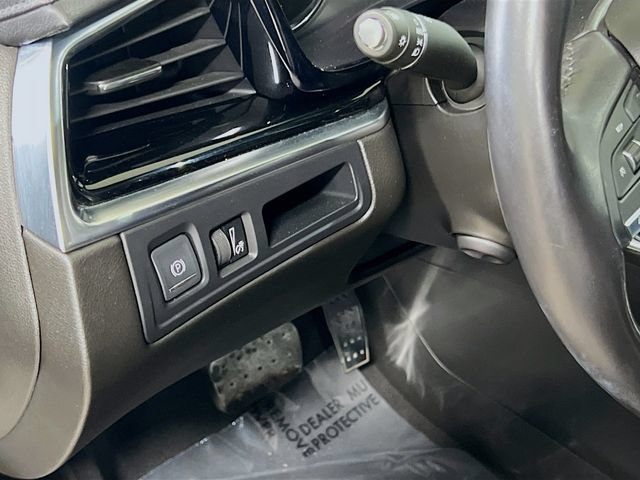 Used 2022 Cadillac XT6 Premium Luxury FWD image 10