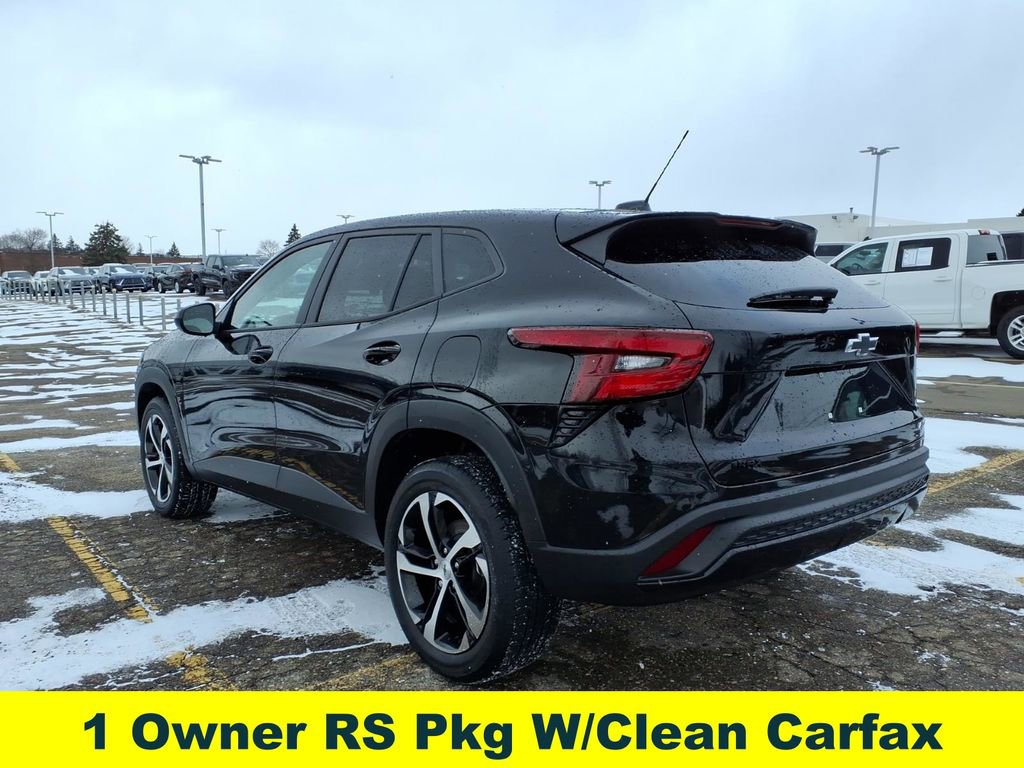 Used 2024 Chevrolet Trax RS image 7