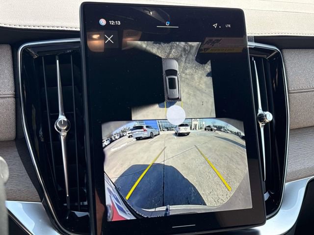 New 2026 Volvo XC90 B6 Plus w/ Protection Package Premier image 28