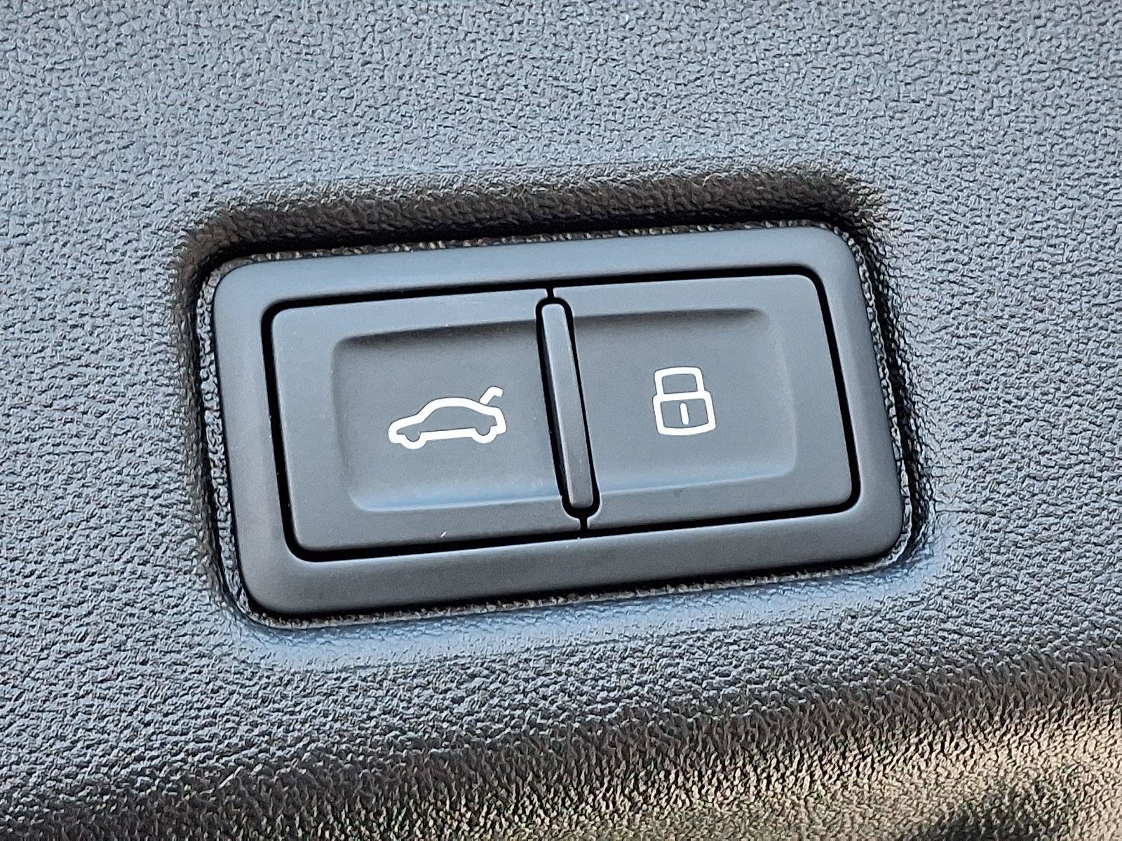 Certified 2025 Audi Q5 Premium Plus w/ Premium Plus image 30