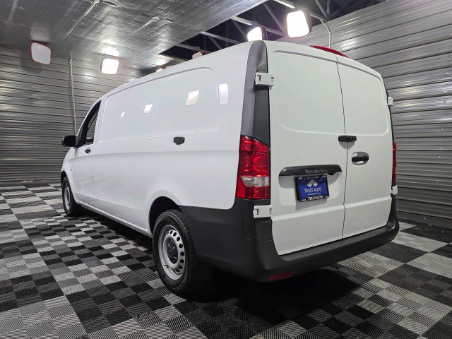 Used 2023 Mercedes-Benz Metris image 7