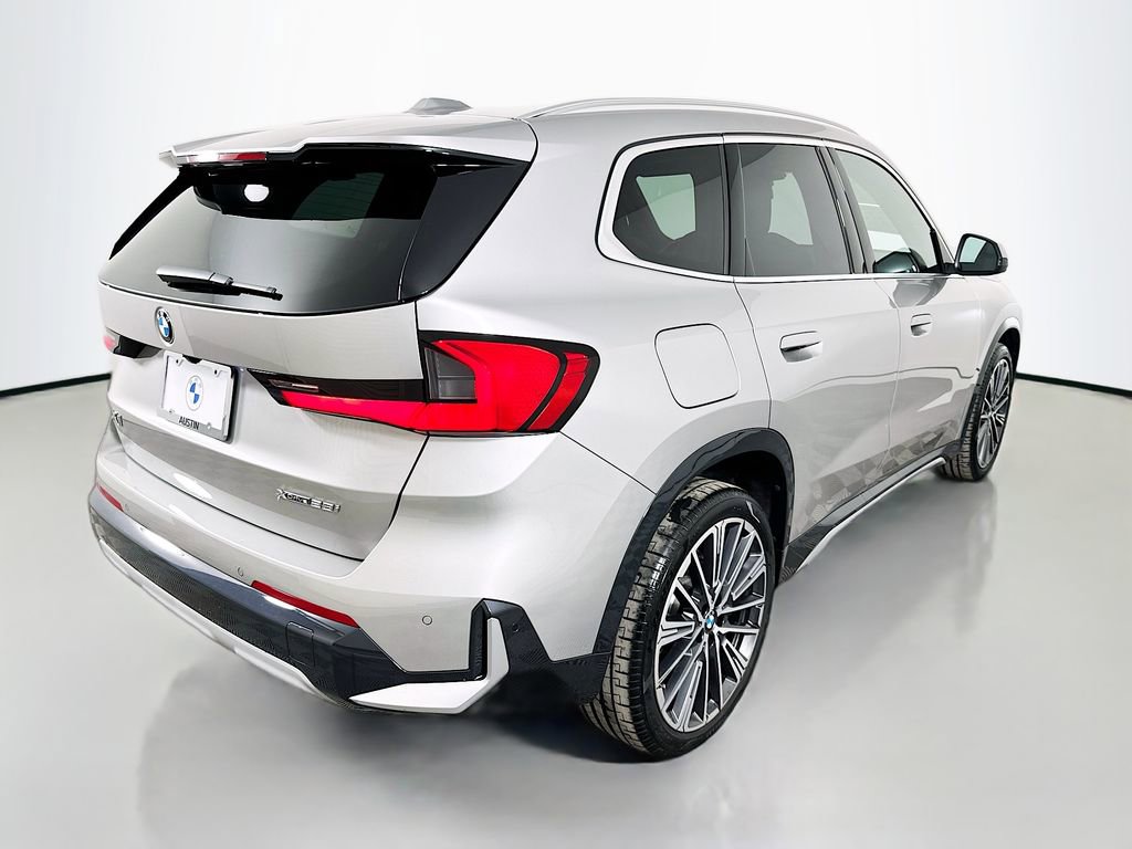 Used 2025 BMW X1 xDrive28i w/ Premium Package image 5
