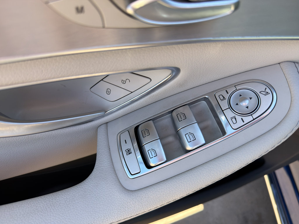 Used 2018 Mercedes-Benz C 300 Sedan image 12