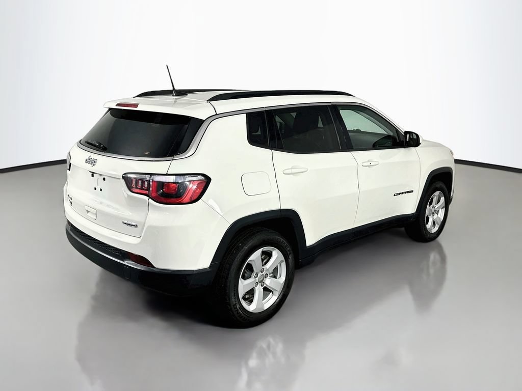 Used 2018 Jeep Compass Latitude w/ Popular Equipment Group AWD/4WD image 7