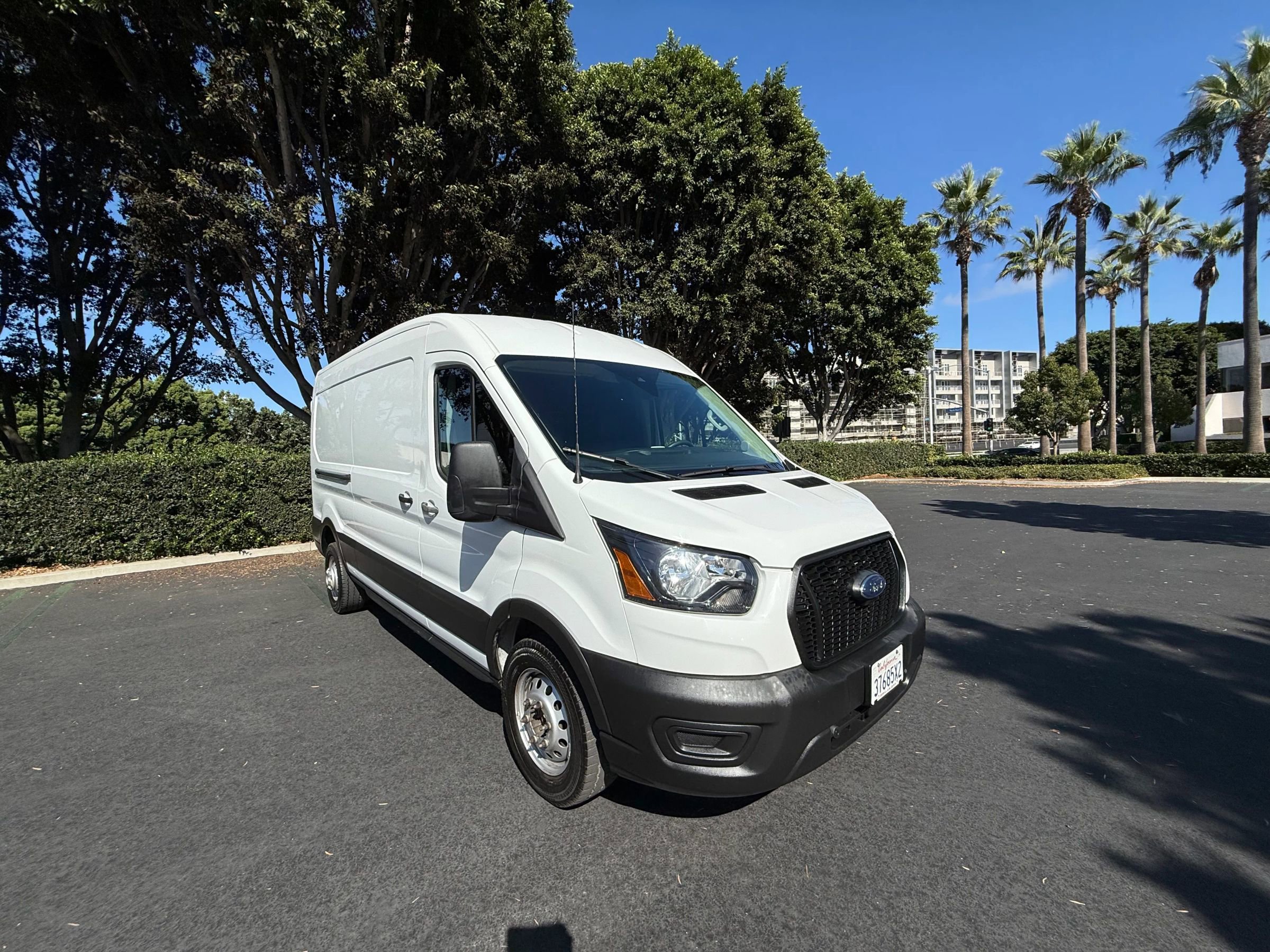 Used 2023 Ford Transit 250 Medium Roof AWD w/ Load Area Protection Package image 9