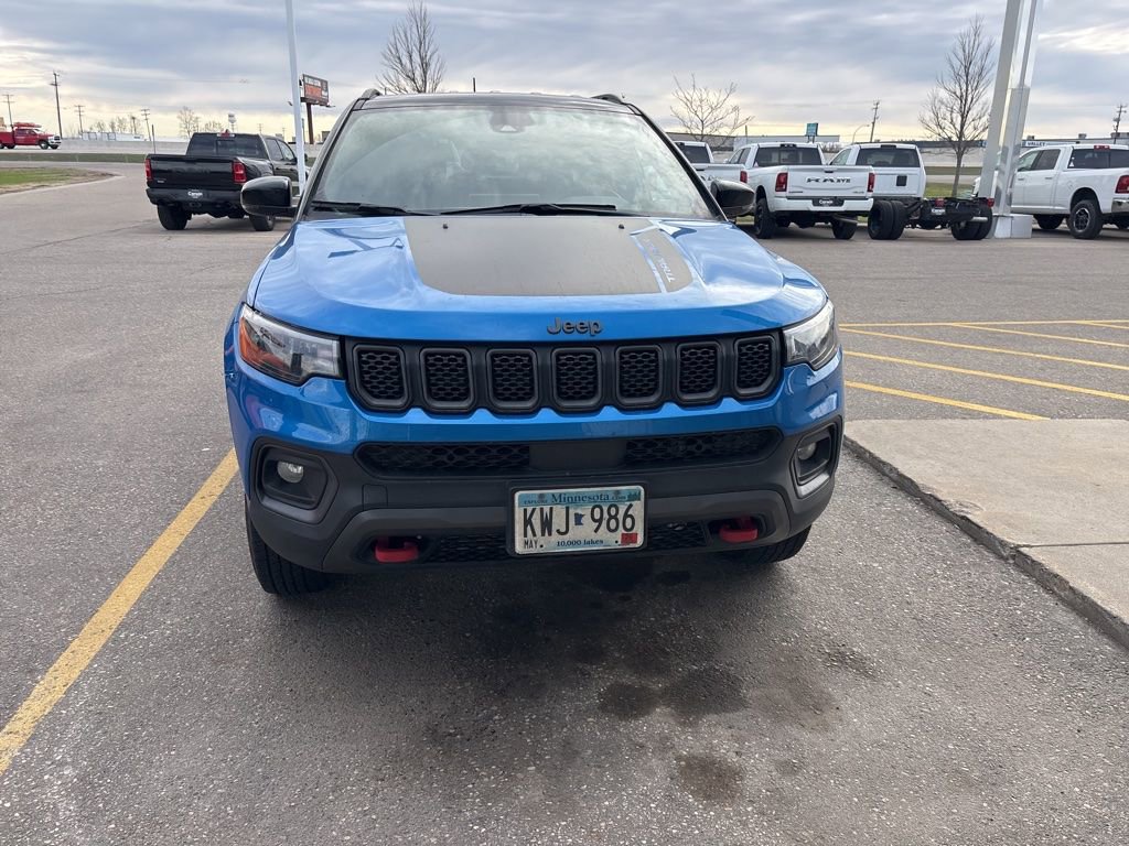 Used 2023 Jeep Compass Trailhawk w/ Trailhawk Convenience Group AWD/4WD image 8