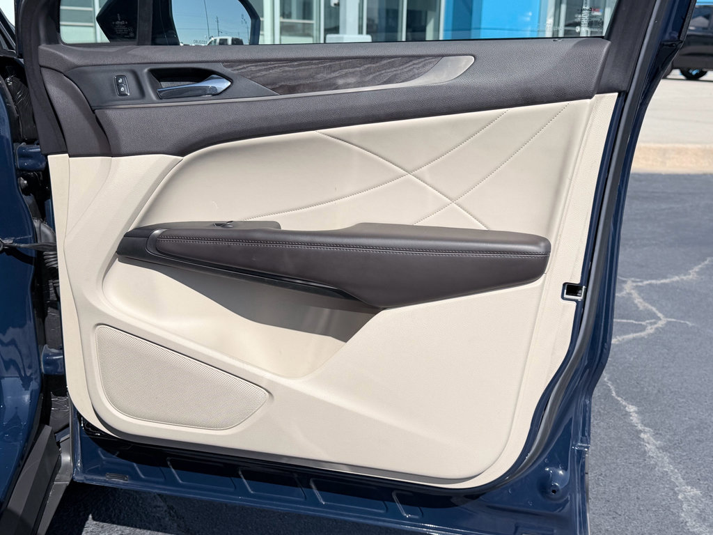 Used 2018 Lincoln MKC Reserve w/ Lincoln MKC Climate Package image 32