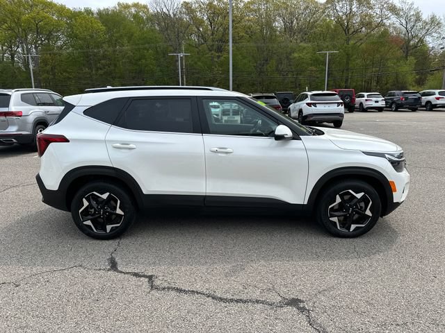 Used 2024 Kia Seltos EX AWD/4WD image 9