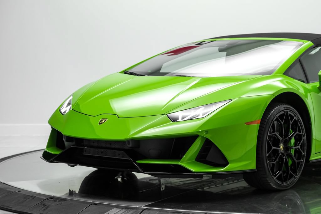 Used 2024 Lamborghini Huracan EVO AWD/4WD image 3