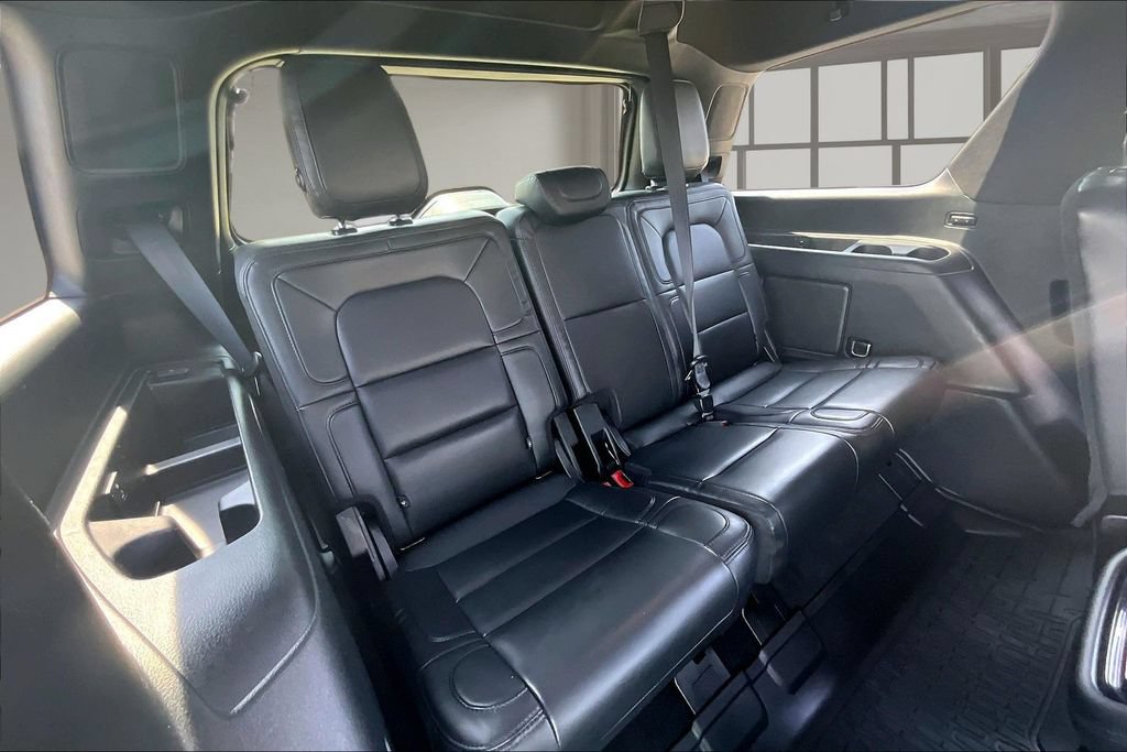 Used 2020 Lincoln Navigator Reserve w/ Equipment Group 208A Reserve RWD image 24