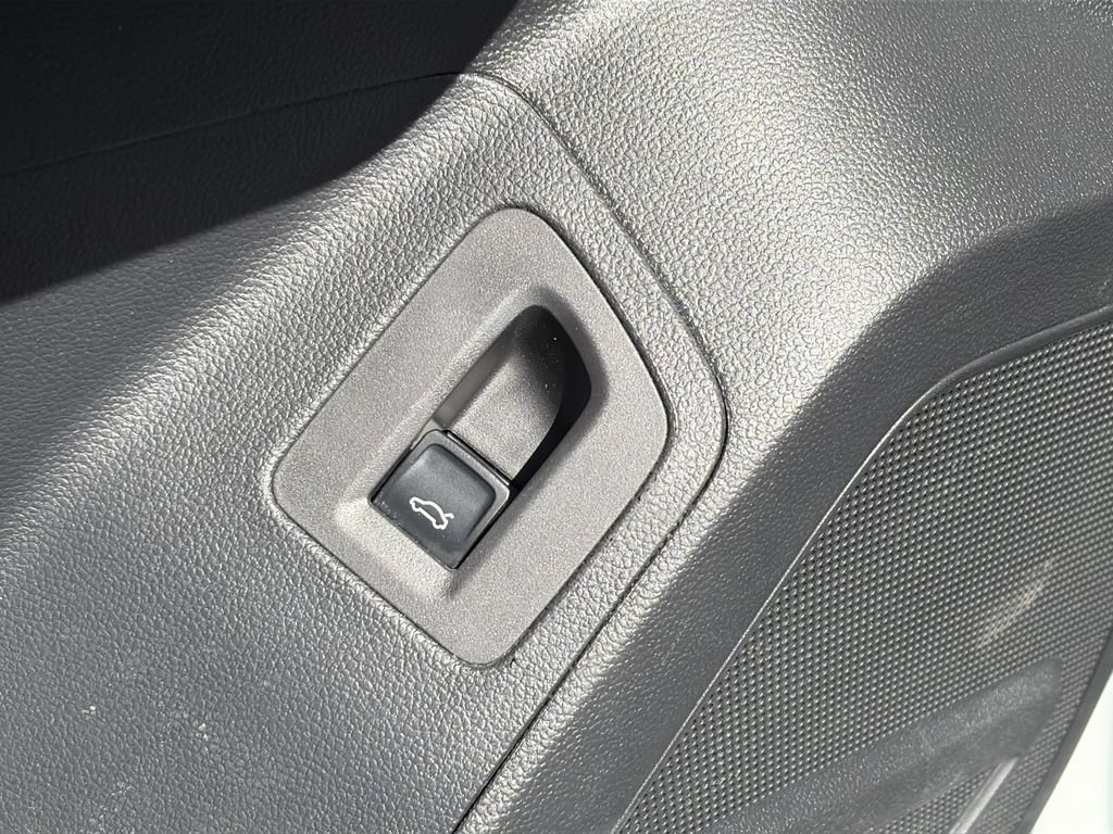Certified 2023 Volkswagen Atlas SE FWD image 17