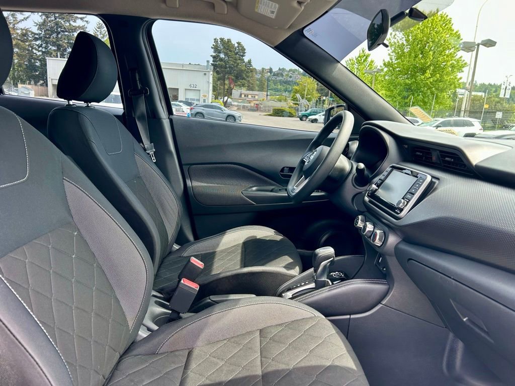 Used 2018 Nissan Kicks S FWD image 15
