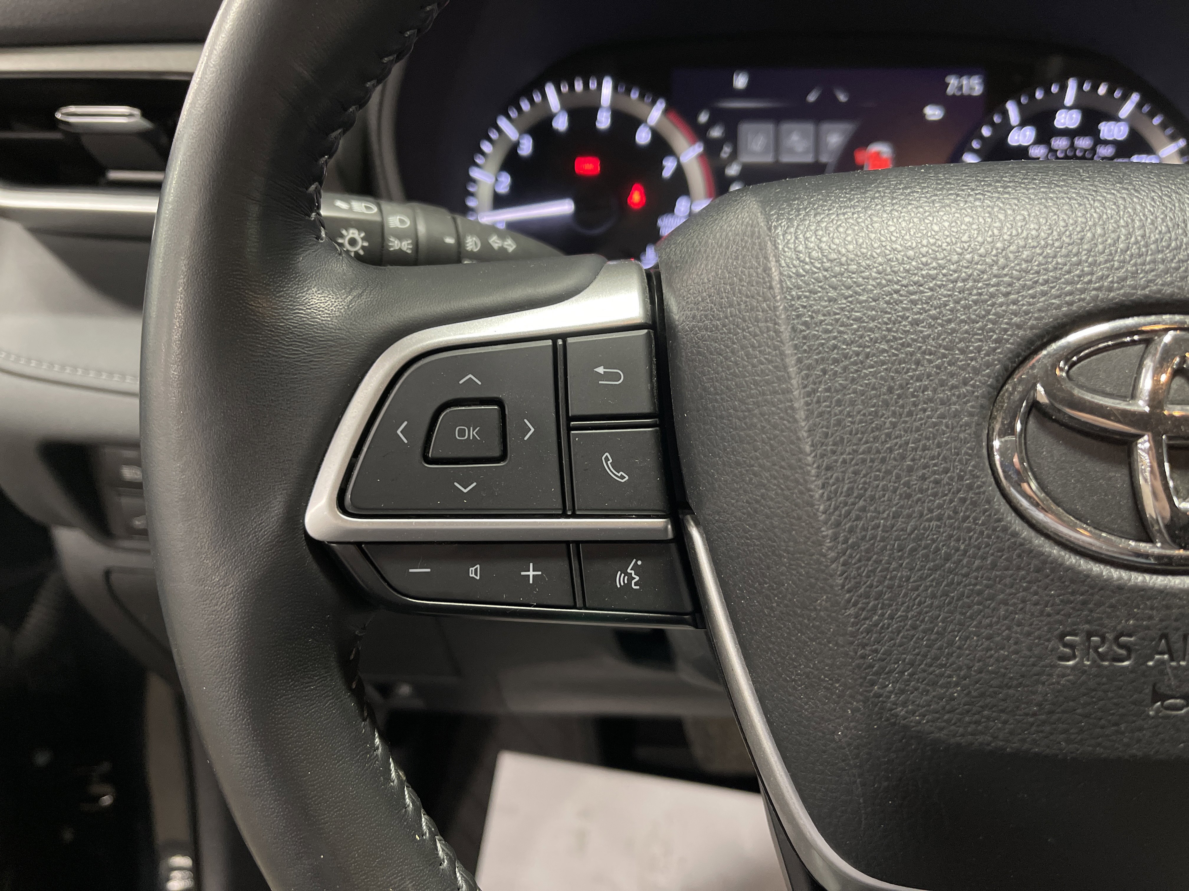 Used 2023 Toyota Highlander LE image 18