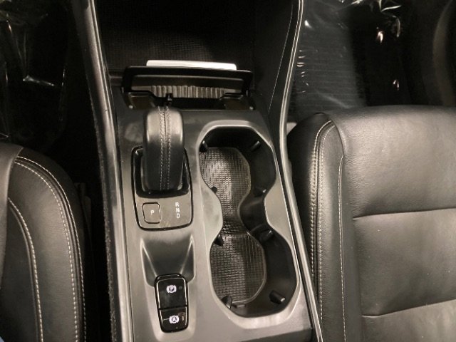 Used 2019 Volvo XC40 T5 Momentum image 24