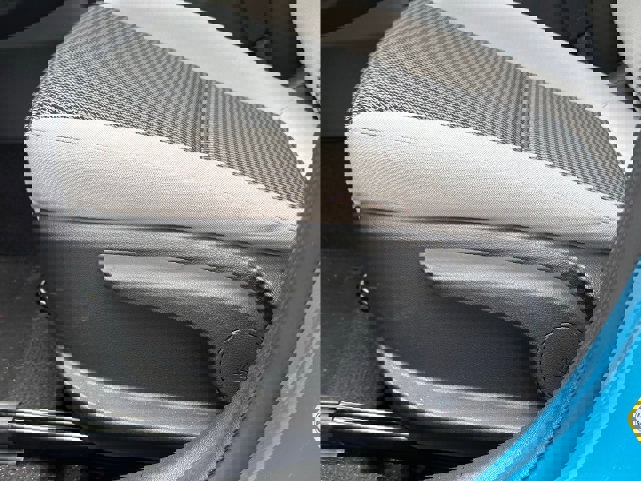 Used 2022 Hyundai Kona SE w/ Cargo Package image 22