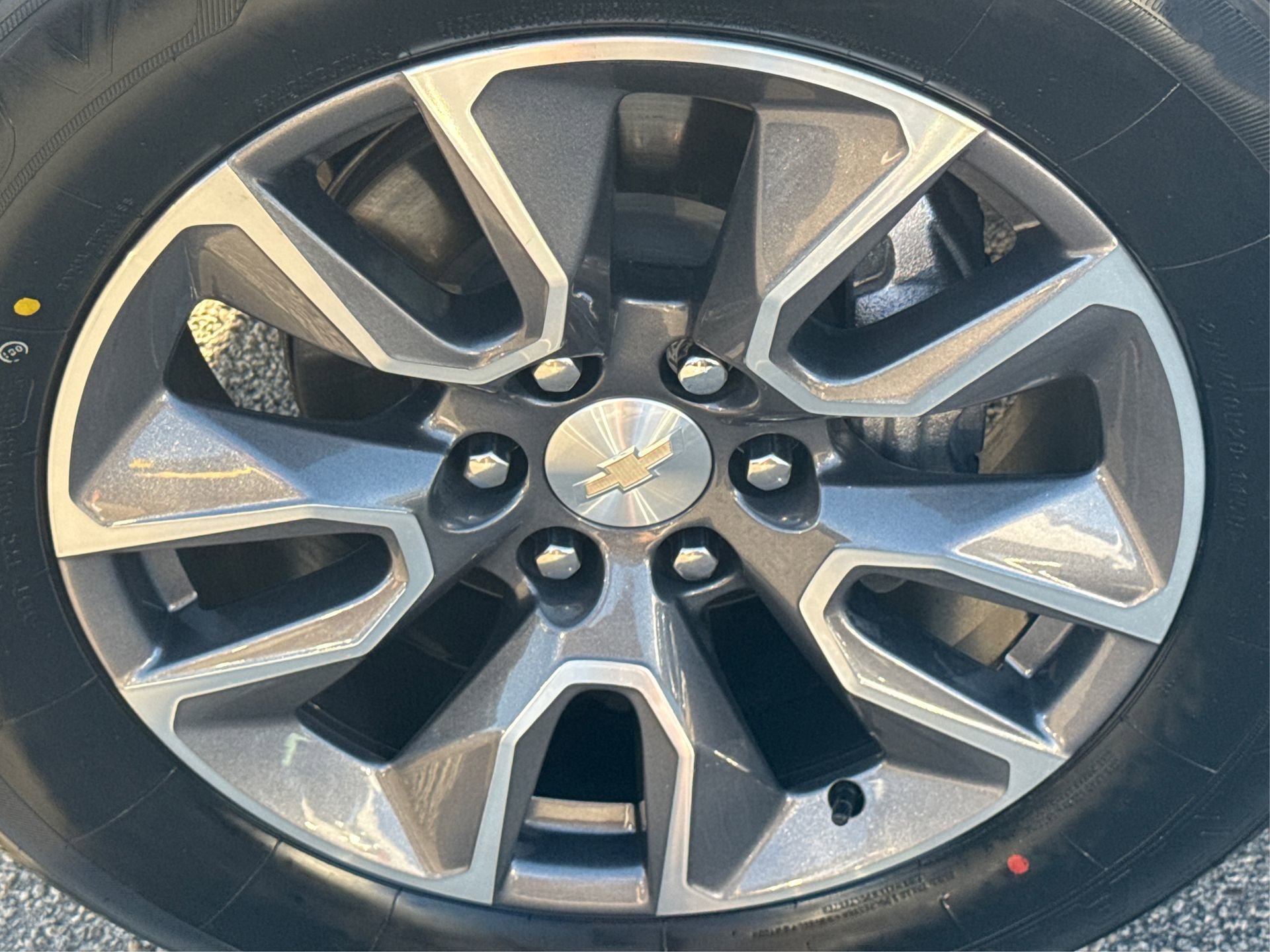 Used 2022 Chevrolet Tahoe LT w/ Luxury Package image 15