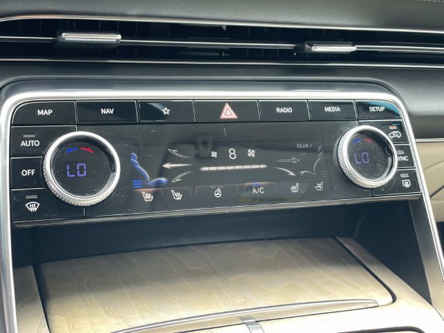 Used 2023 Genesis GV80 3.5T AWD/4WD image 15