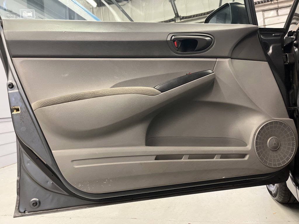 Used 2011 Honda Civic DX-VP image 9