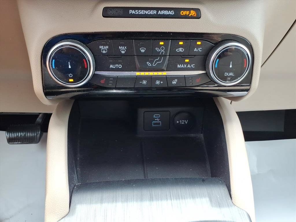 Used 2022 Ford Escape SEL FWD image 23