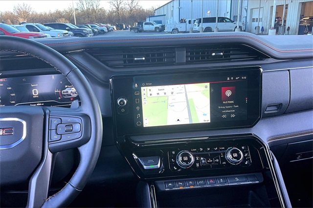 Used 2025 GMC Sierra 1500 AT4 w/ AT4 Premium Package image 10
