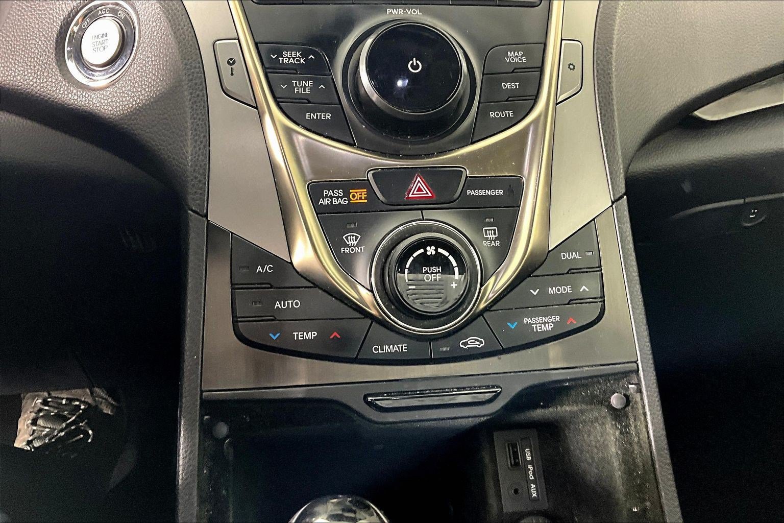 Used 2013 Hyundai Azera FWD image 15