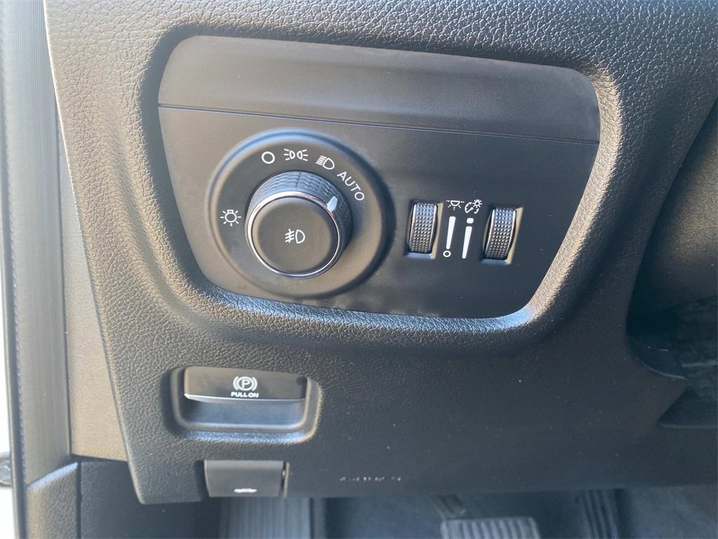 Used 2021 Jeep Grand Cherokee L Limited image 26